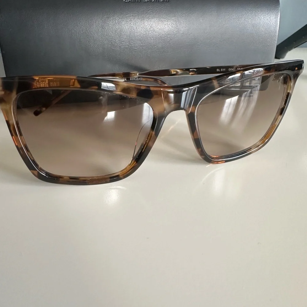 Saint Laurent Brown Tortoise Sunglasses/polarized/with case - Picture 8 of 8